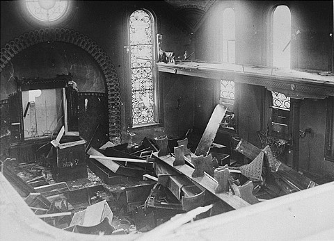 Jewish synagogues desecrated
