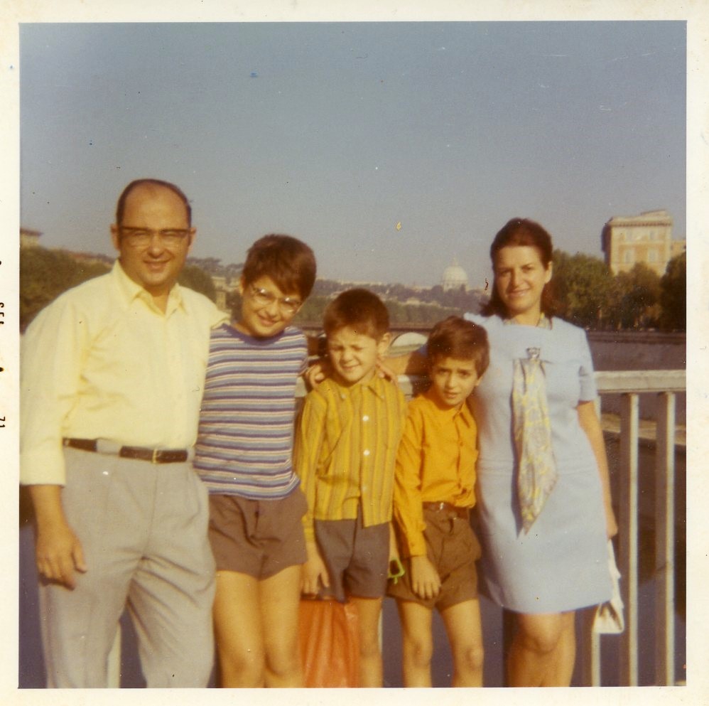 Leonid, his children and his wife Fridericka Saharovici in Italy, 1971.